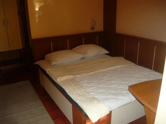Motel Nana Баня Лука Екстериор снимка