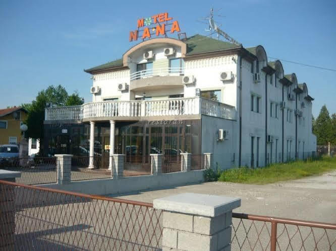 Motel Nana Баня Лука Екстериор снимка