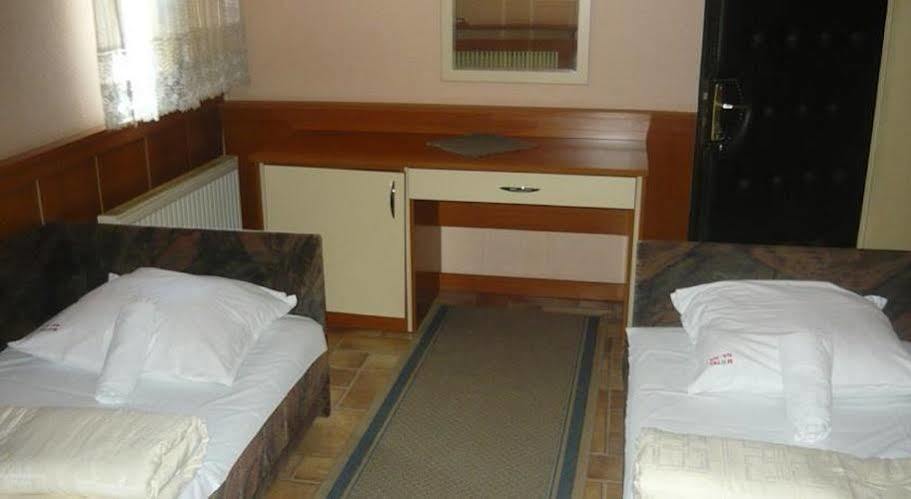 Motel Nana Баня Лука Екстериор снимка